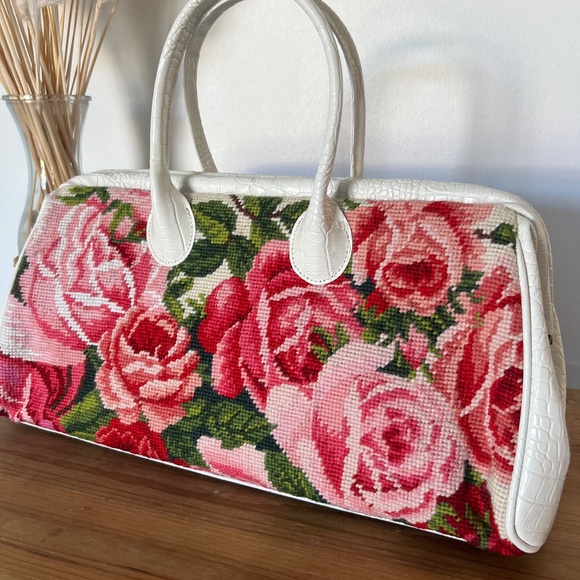 NWOT Clever Carriage Company Bag - Picture 2 of 8